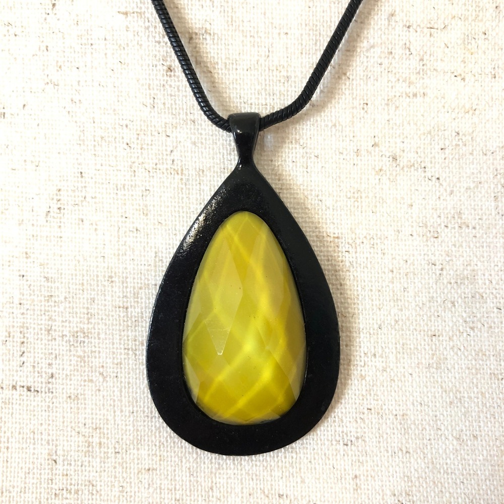 Y2K‎ Teardrop Statement Necklace Black Yellow Resin Pendant Gothic Dark Fairy - Picture 2 of 9